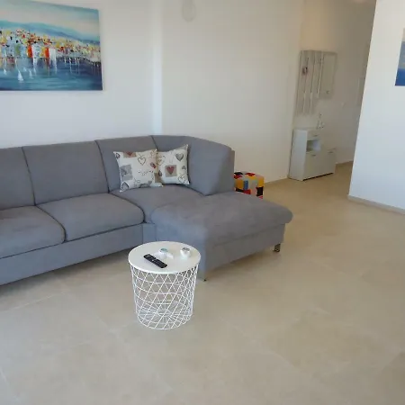 Apartment Pipe *