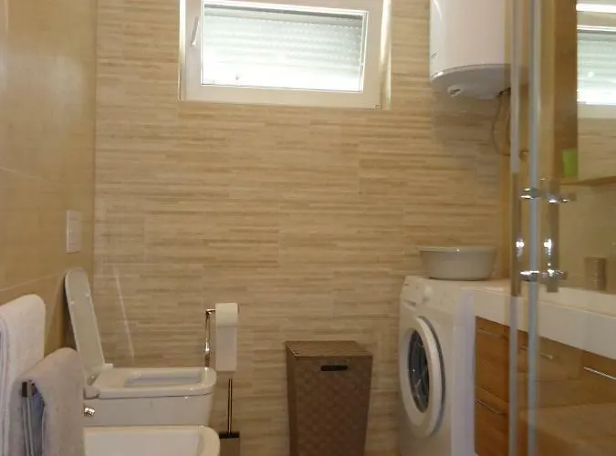 アパート Pipe マリンスカ